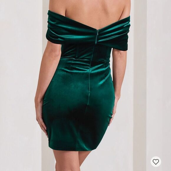 Club L London Green Ruched Off-Shoulder Cocktail Gown - Picture 11 of 11